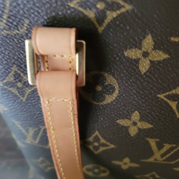 Louis Vuitton Small Bucket Bag - Picture 3 of 16
